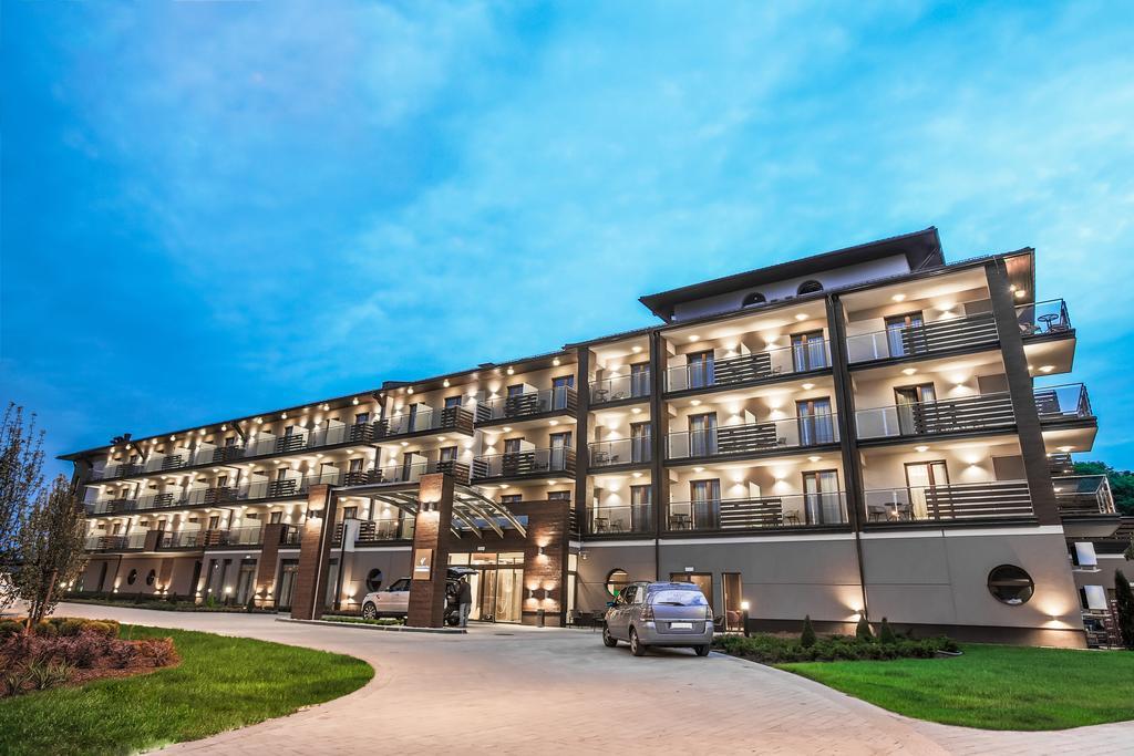 Mineral Hotel Malinowy Raj Solec-Zdrój Kültér fotó